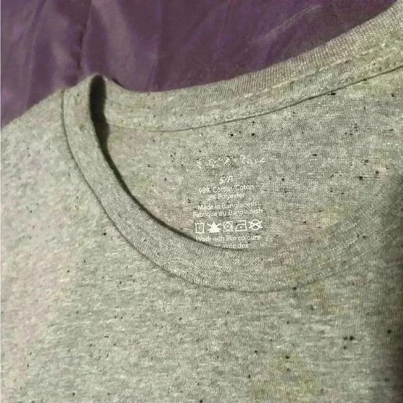 “Night mode” pocket tee grey - Picture 3 of 3